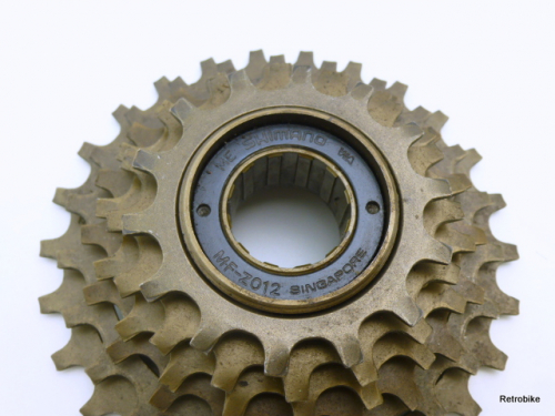 Shimano MF-Z012 INDEX Schraubkranz Zahnkranz BSA 6 fach brüniert 14-16-18-20-23-26 Zähne SIS-Schaltsystem Friktion Rennrad NOS
